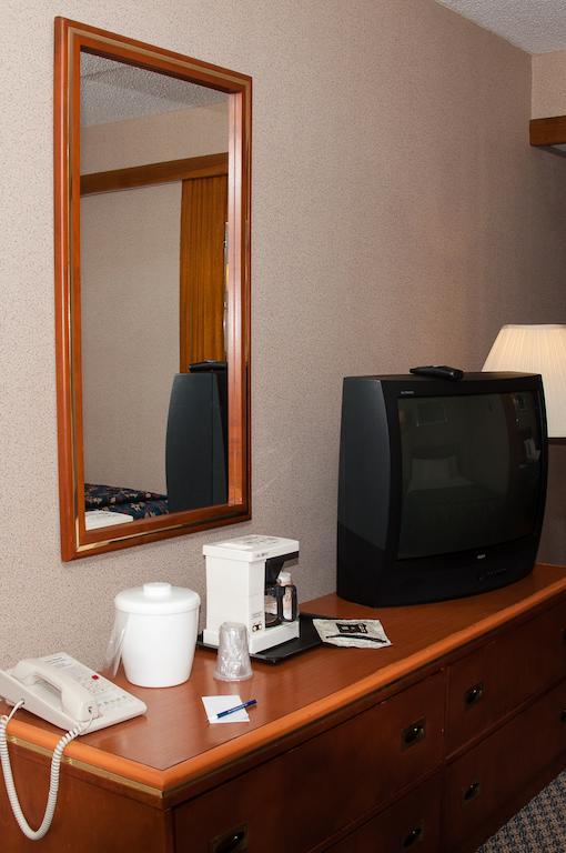 Midland Resort And Convention Center Room photo